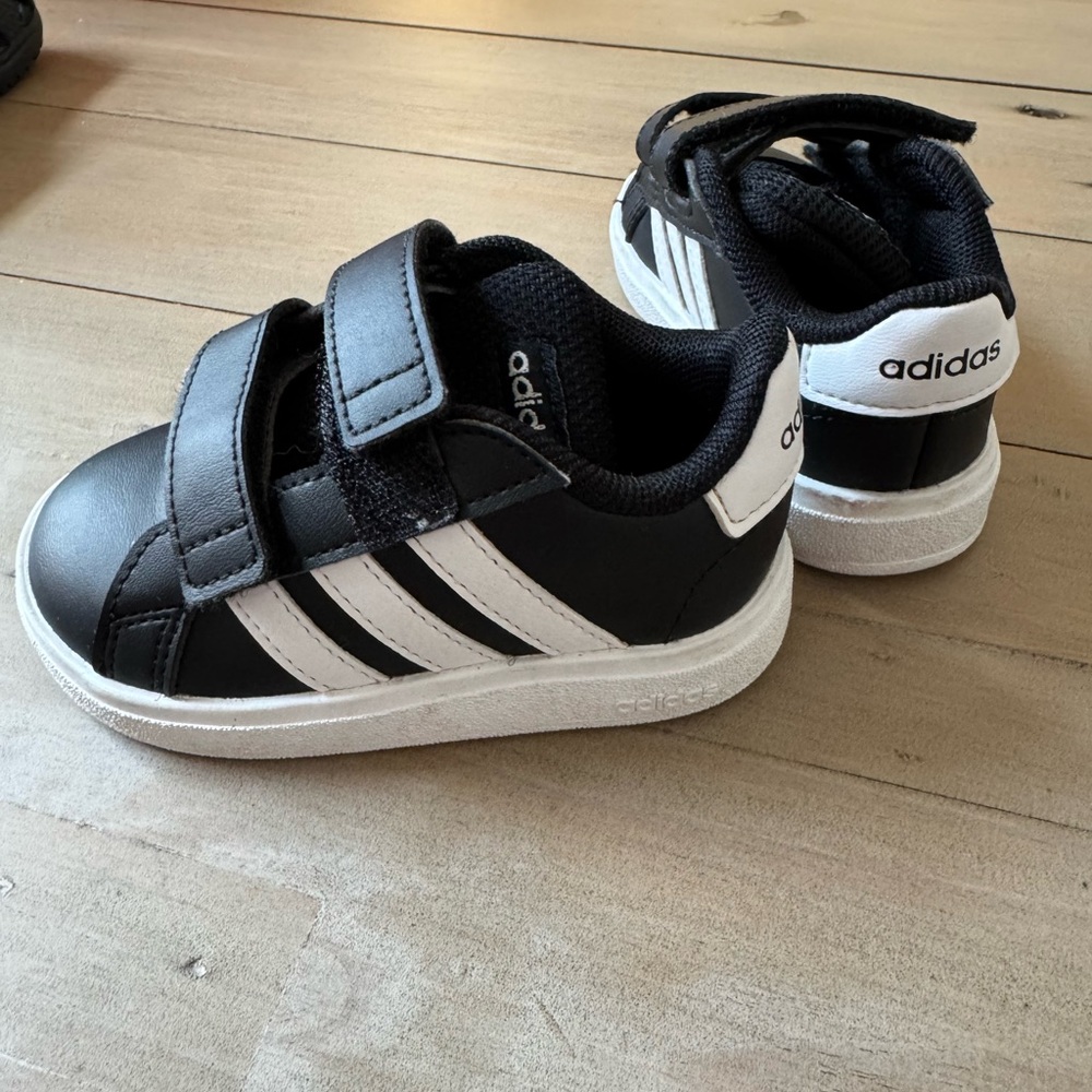 Black Adidas toddler shoe